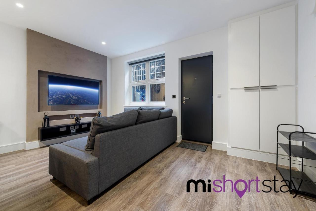 The Residence Fitzrovia - Private One Bedroom Apartment With Own Entrance Londen Buitenkant foto