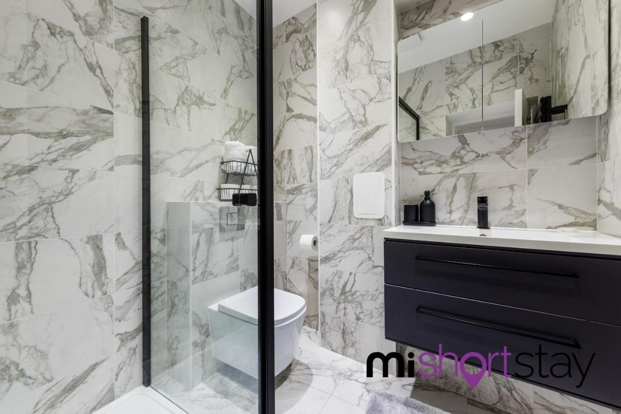 The Residence Fitzrovia - Private One Bedroom Apartment With Own Entrance Londen Buitenkant foto