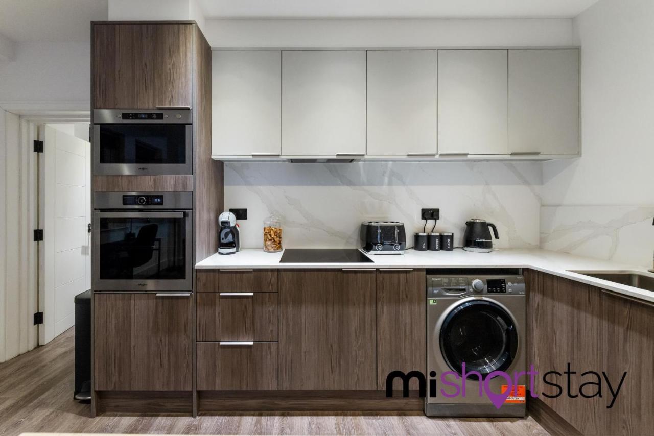 The Residence Fitzrovia - Private One Bedroom Apartment With Own Entrance Londen Buitenkant foto