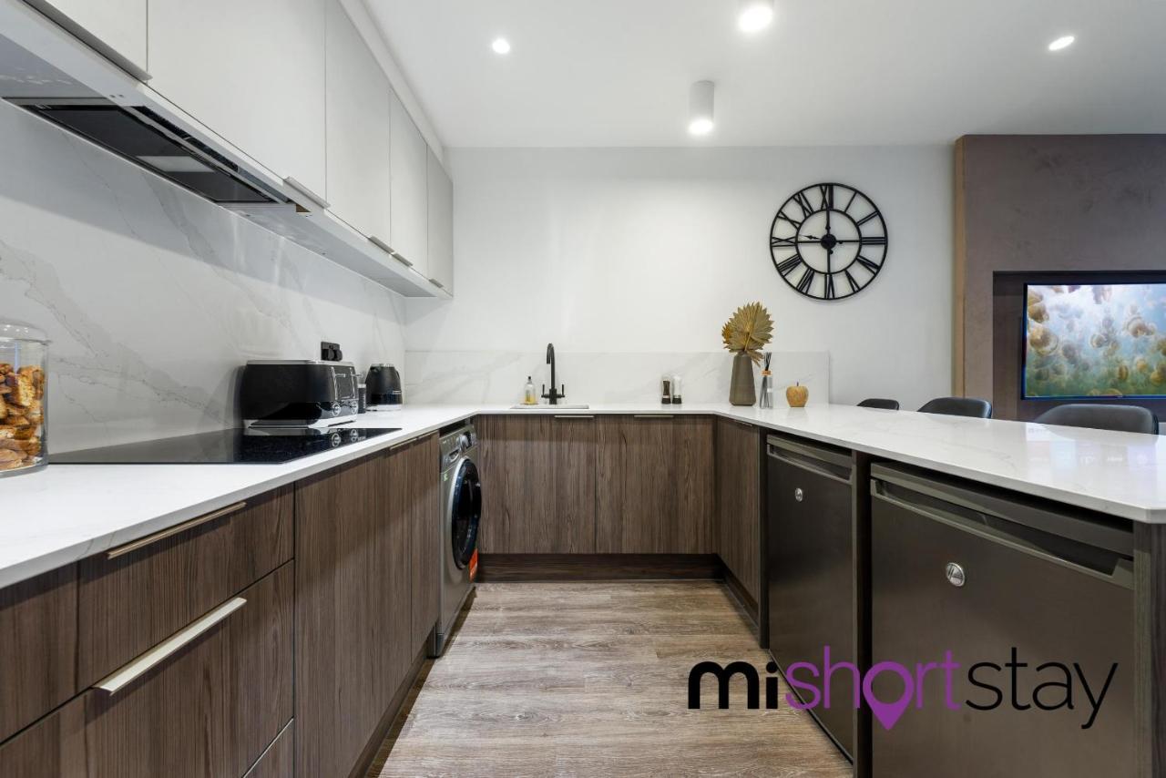 The Residence Fitzrovia - Private One Bedroom Apartment With Own Entrance Londen Buitenkant foto
